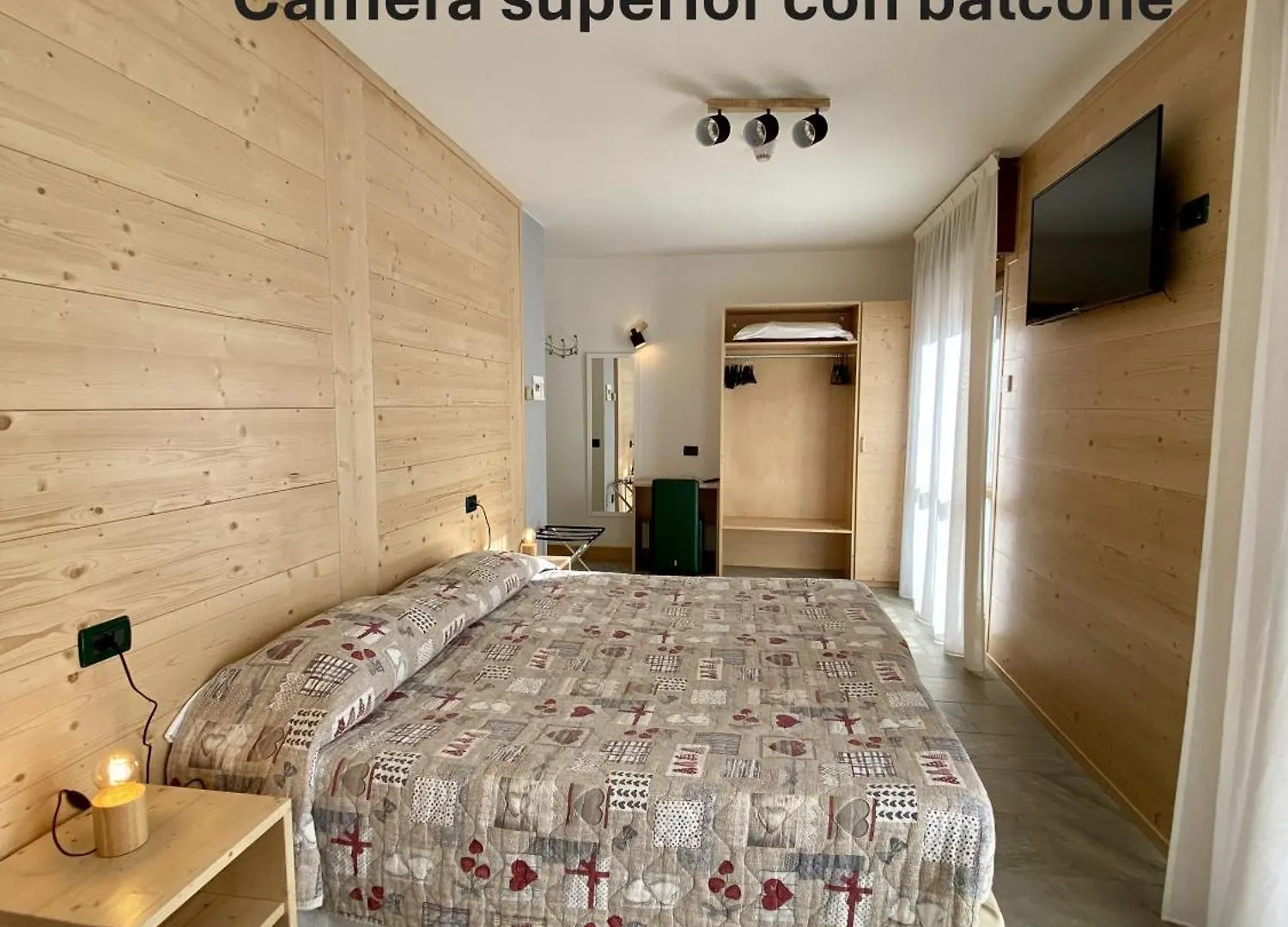 Hotel Sciatori Temù 3*,  Italia