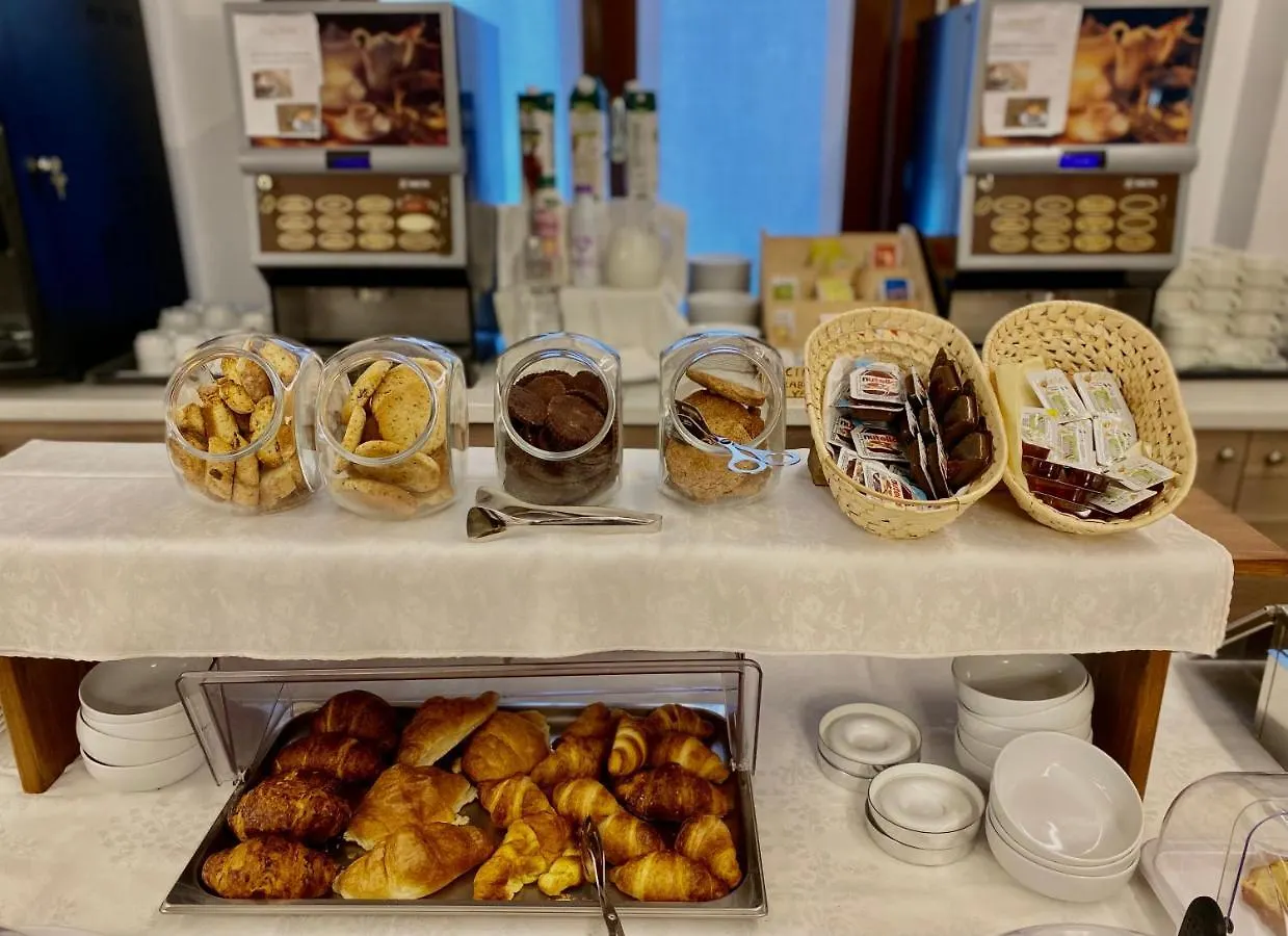 Hotel Sciatori 3 Stelle Superior Temu 3*,  Italy